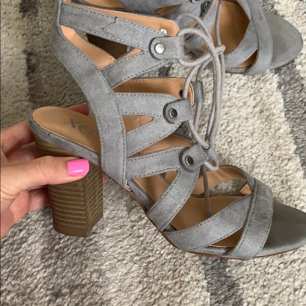 Xoxo lacy sandals size 7.5